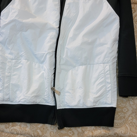 Ladies Jacket - Picture 5 of 11